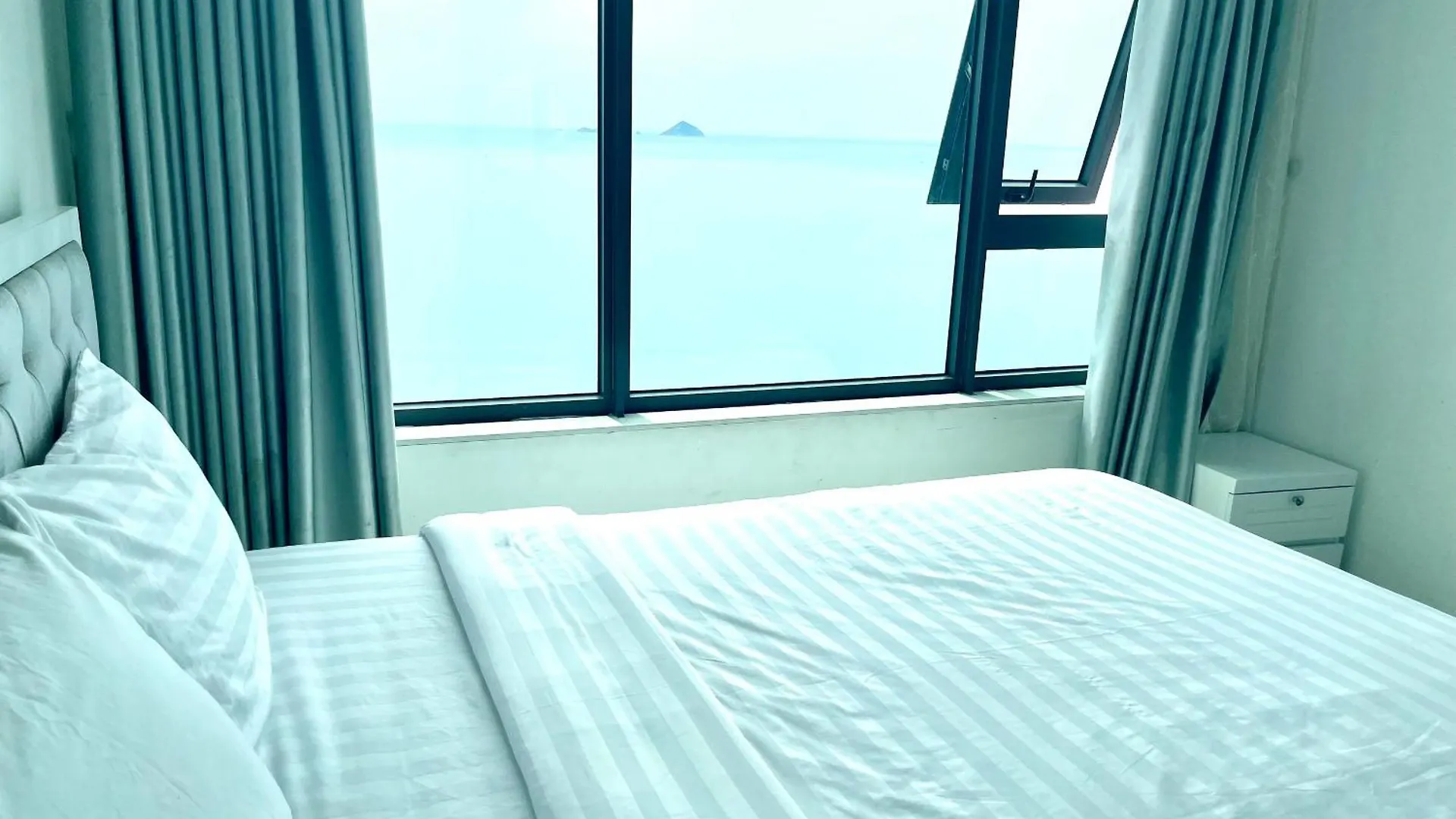 Royal Beachfront Nha Trang Apartment