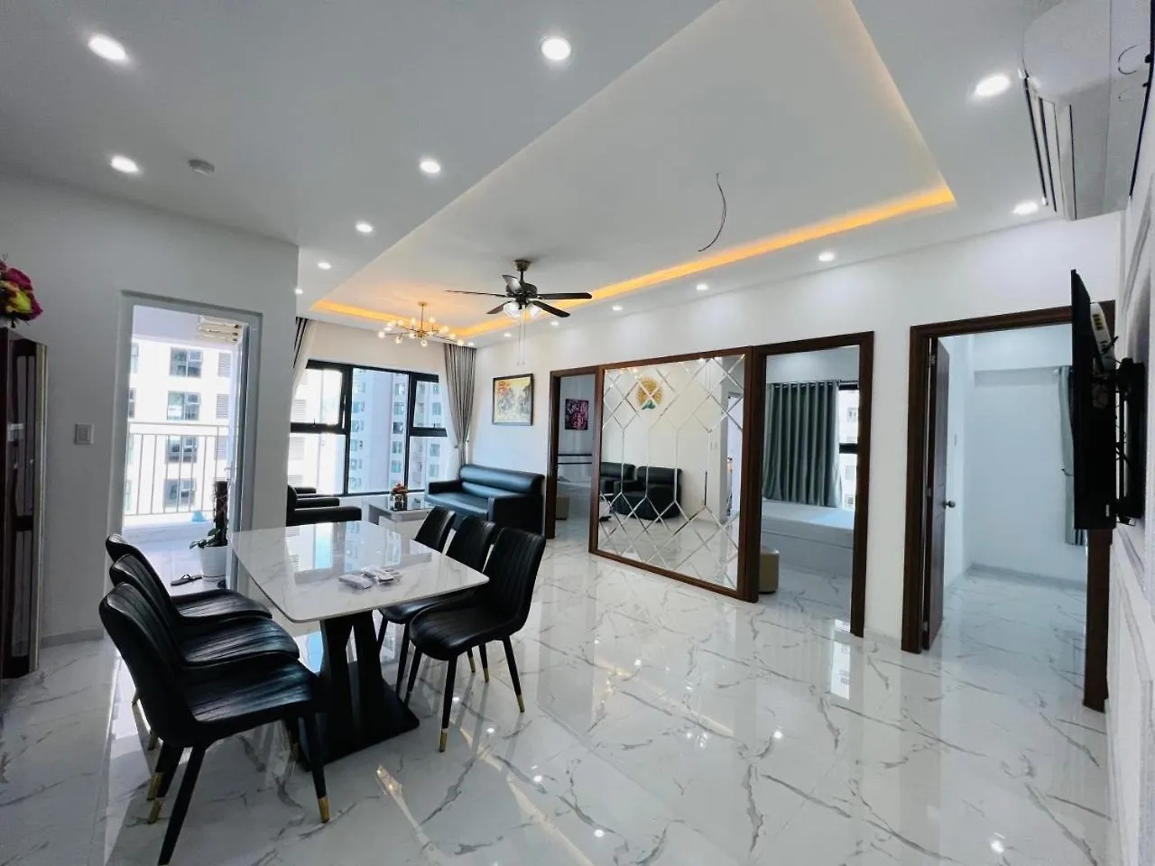 Royal Beachfront Nha Trang Apartment Vietnam